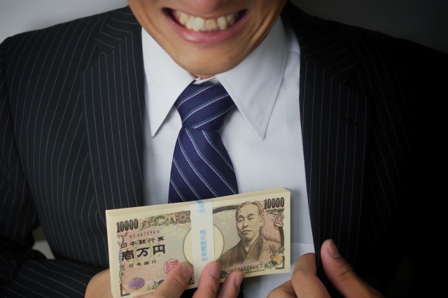 ヤミ金業者は金をせしめてほくそ笑む。君津市の弁護士や司法書士に無料相談する